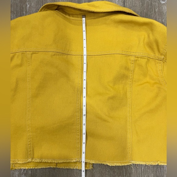 Street wear mustard yellow, cropped jean jacket - Picture 5 of 8